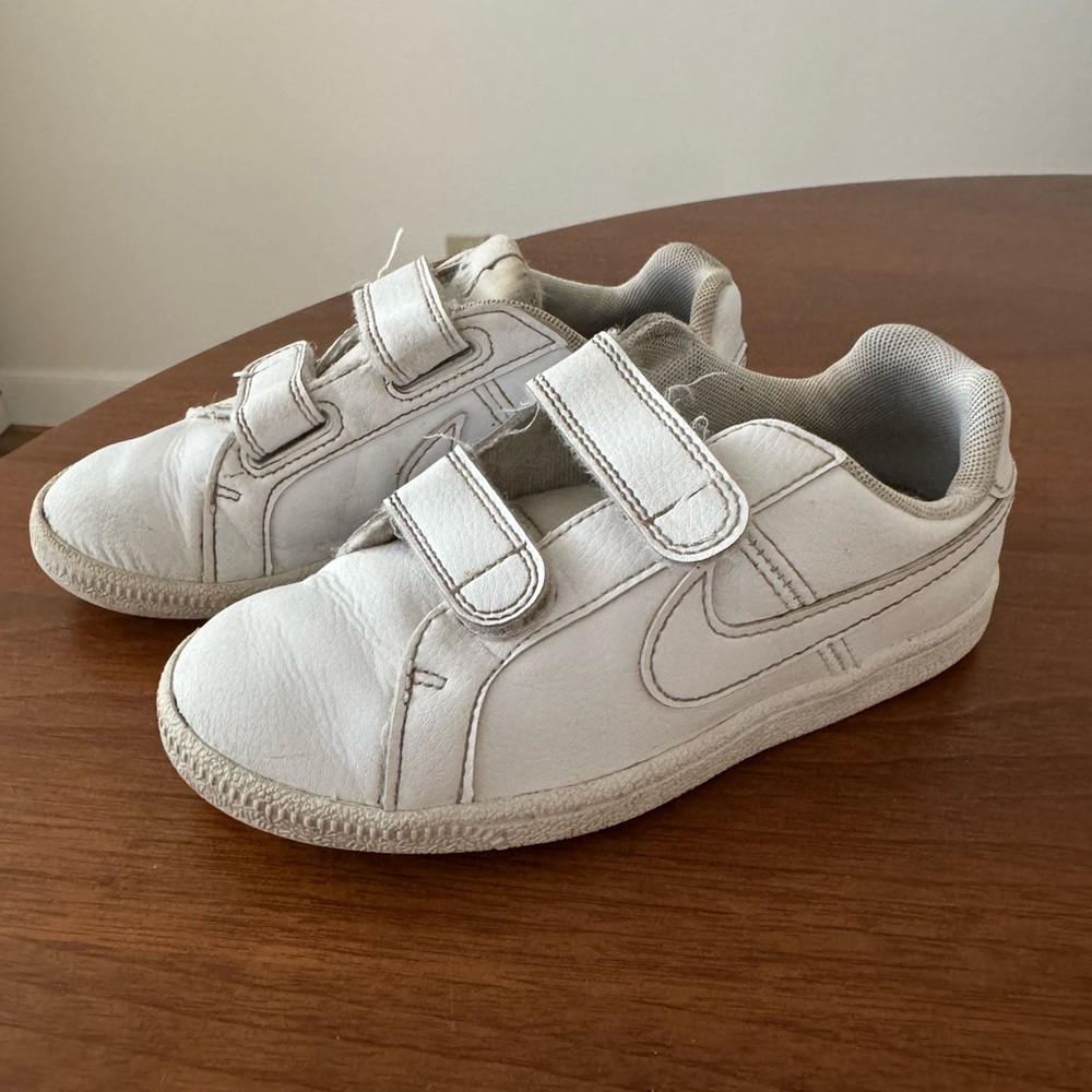 Nike Kids White Velcro Sneakers